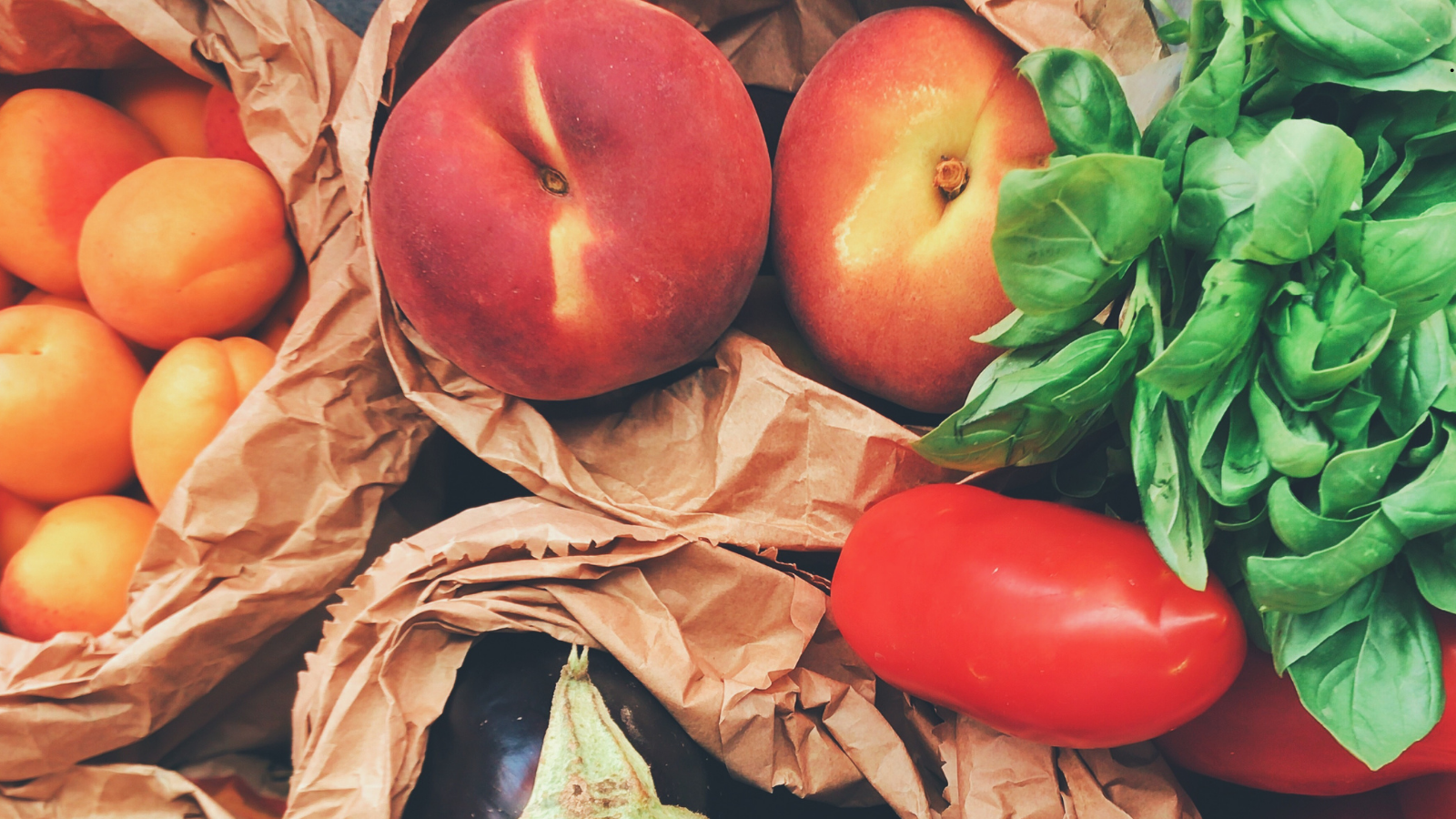 Adherence to the Mediterranean Diet in Spanish University Students: Association with Lifestyle Habits, Mental and Emotional Well-Being