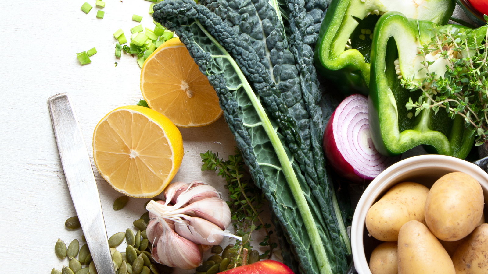 Protective Effects of Sulforaphane Preventing Inflammation and Oxidative Stress to Enhance Metabolic Health: A Narrative Review